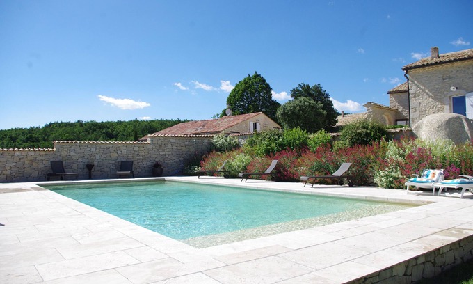 Redortiers Apartment | Domain of Aubignane!