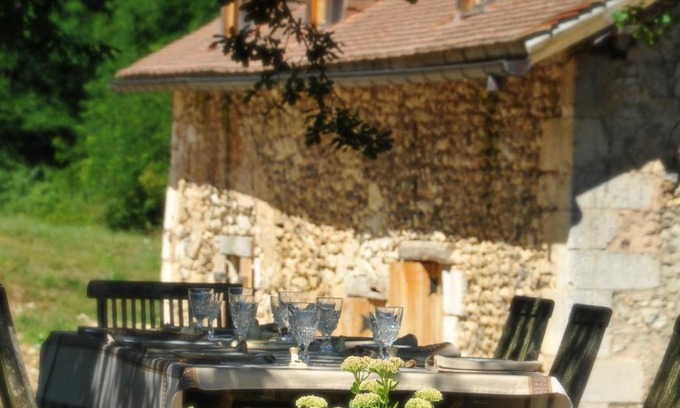 Agonac Bed & Breakfast | DOMAINE DE LABROUSSE, Maison d'hôtes en Périgord