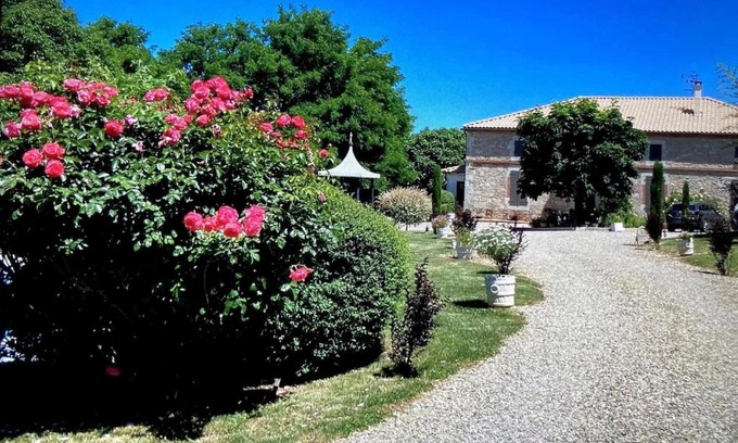 Marsac House | Domaine des oiseaux