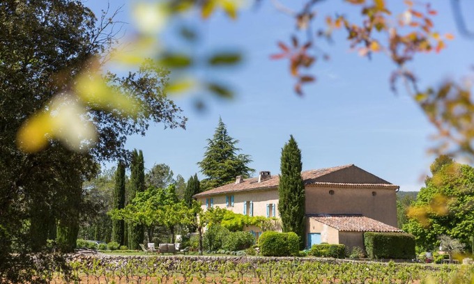 Salernes Bed & Breakfast | Domaine du Clos d'Alari-chambres d'hôtes au milieu des vignes