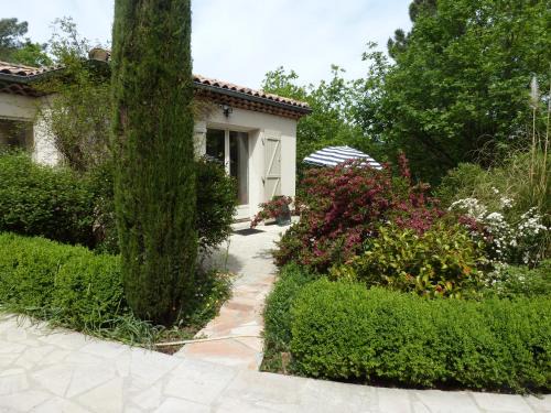 Ailhon House | DOMAINE DU PLANAS - PATIO