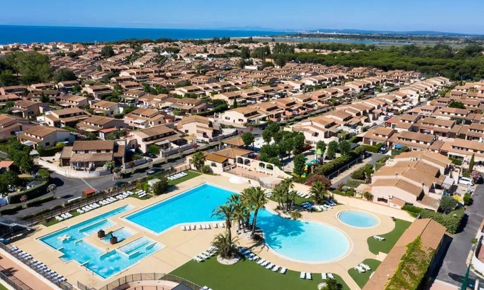 Portiragnes-Plage Villa | Domaine Les Tamaris and Portes du Soleil - 4 Room House 5/7 People Comfort