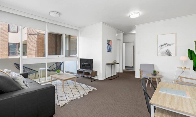 St. Kilda East Apartment | Domi Rentals - The Alma Apartment