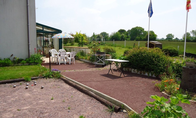 Le Breuil-en-Bessin House | domisiladoré: spacious ground floor accessible to people with reduced mobility (PRM)