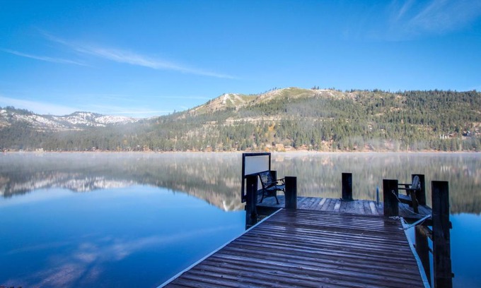 Truckee House | Donner Lakefront Retreat