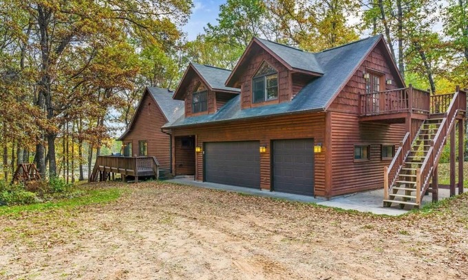 Crosslake Cabin | Don’t Miss This Cozy Rock Lake Fall Escape