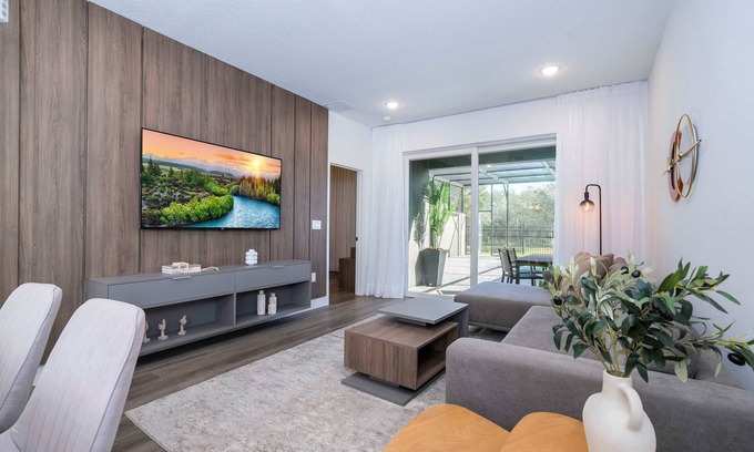 West Kissimmee House | Doppio Westside 64 - Four Bedroom House, Sleeps 10