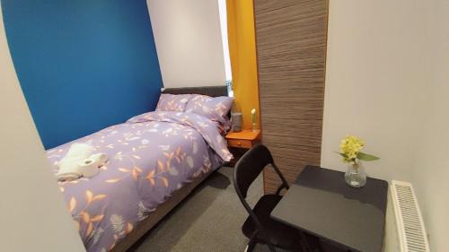 Eccles House | Double-Bedroom in the Heart of Eccles Manchester BH3 Perfect for Short Stays