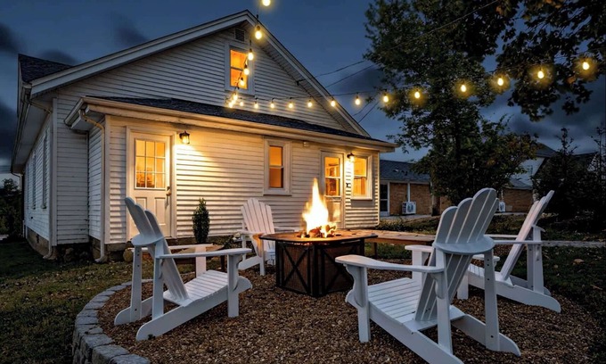 Williamstown House | Double Game Rooms! - 4BR Only 7 Min to Ark