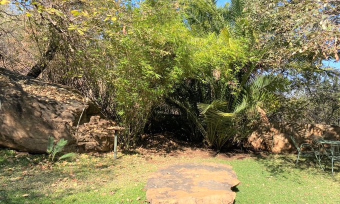 Bulawayo Apartment | Double Lodge in Natural African Bush - 2112