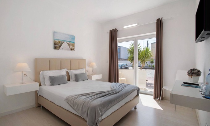 Ribamar Apartment | Double Room '11' with Balcony and Wi-Fi