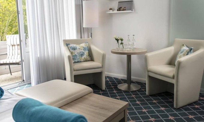 Westerhever House | Double room A (with balcony) - Kirchspielkrug Westerhever
