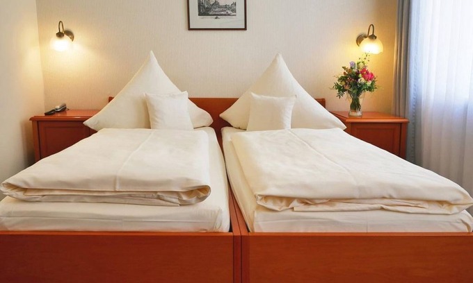Innere Vorstadt House | Double room Standard - Hotel Martha Dresden
