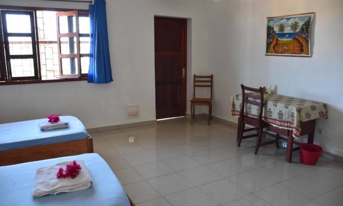Antsiranana Hotel | Double Room with Balcony and Sea View