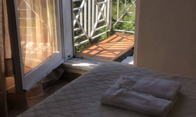 Sorso Apartment | 'Double Room with Sea View' with sea view, shared pool and private terrace