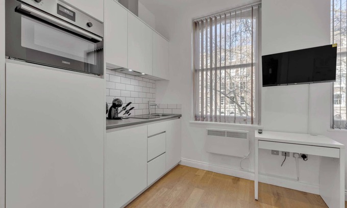 Brompton & Hans Town Apartment | Double Studio in Knightsbridge