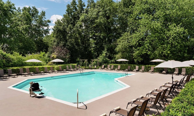 Somerset Hotel | Doubletree by Hilton Somerset Hotel and Conference Center