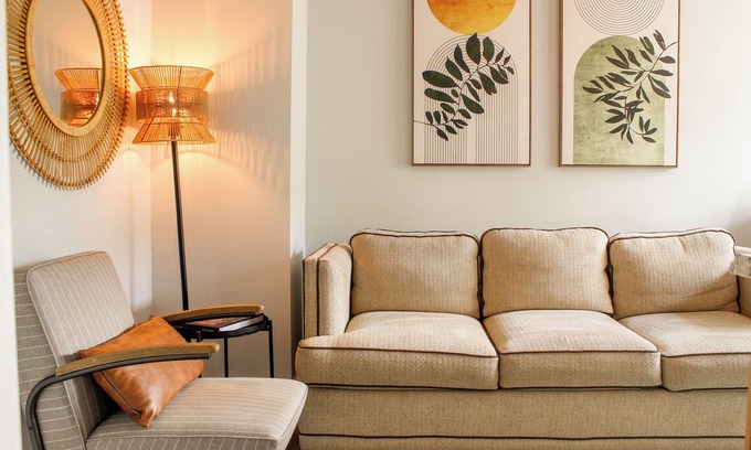 McMinnville Apartment | Douglas on Third Corner Suite: Adorable Apartment on 3rd St., Downtown