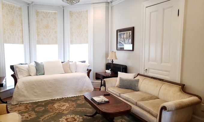 Jackson Ward Apartment | Downtown, 2 Parking spaces, Historic Beauty