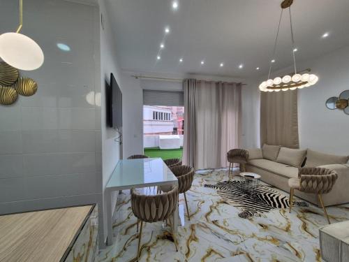 Campoamor Apartment | Downtown Apartments