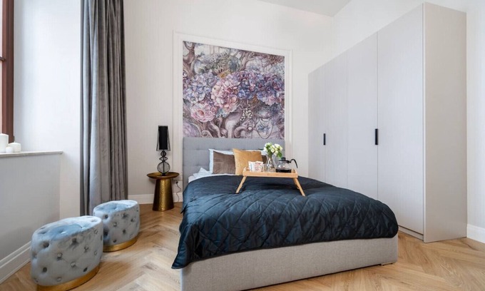 Lodz Apartment | Downtown Apt - 42m2, Top Location - by Rentujemy