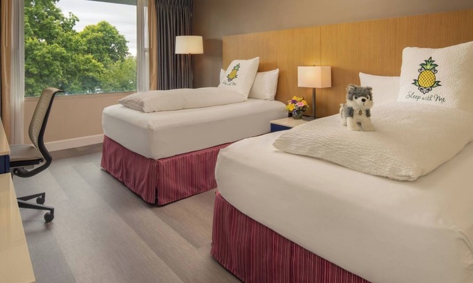 Portland Hotel | Downtown Escape: Two Family Ready Rooms | Pets Are Allowed
