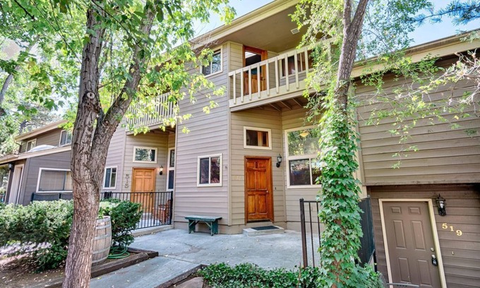 Downtown Flagstaff Condo | Downtown Flagstaff Peak A View Condo