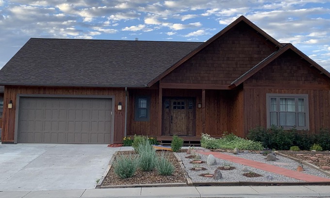 Pagosa Springs House | DOWNTOWN Gorgeous Home. amazing views, Minutes from Hot Springs, AC