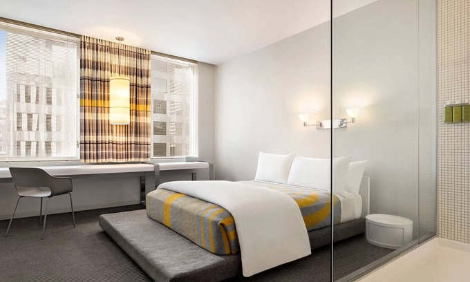 Financial District Hotel | Downtown LA Retreat w/Lounge & Walkability to Attractions