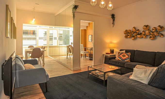 Santo Antonio Apartment | Downtown Modern Apartment near Marquês de Pombal