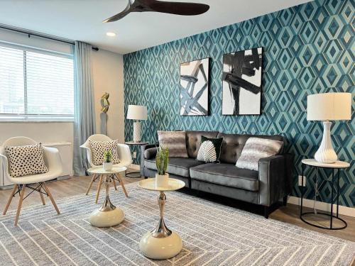 Old Fourth Ward Apartment | Downtown New-Built Roof-top balcony City View 525Pkwy