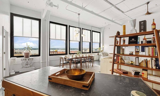 West Main Historic District Apartment | Downtown Penthouse Duplex