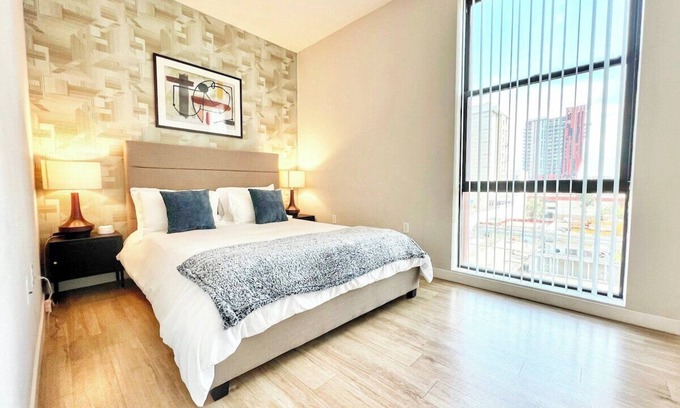 East Village Apartment | Downtown San Diego Getaway