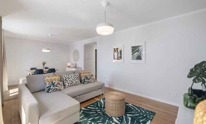 Santa Cruz Apartment | Downtown Santa Cruz - Solar da Fontinha