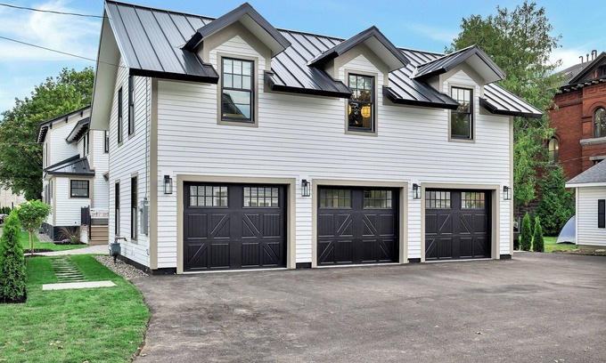 Saratoga Springs Apartment | Downtown Saratoga Luxury Oasis