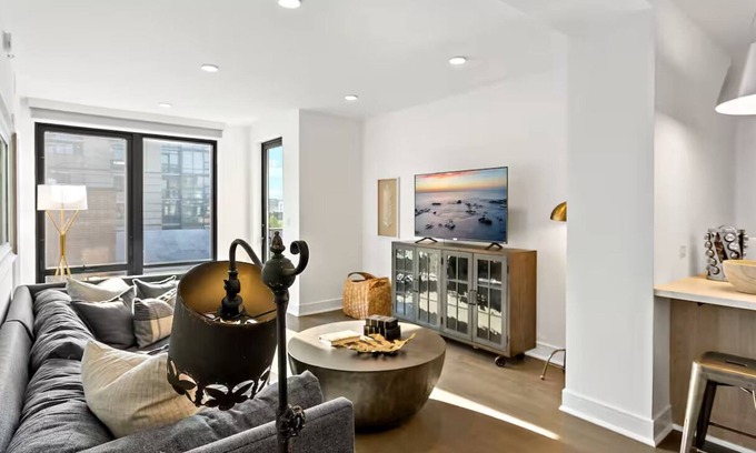 Cardozo Bed & Breakfast | Downtown/Views/Luxury/Sunny