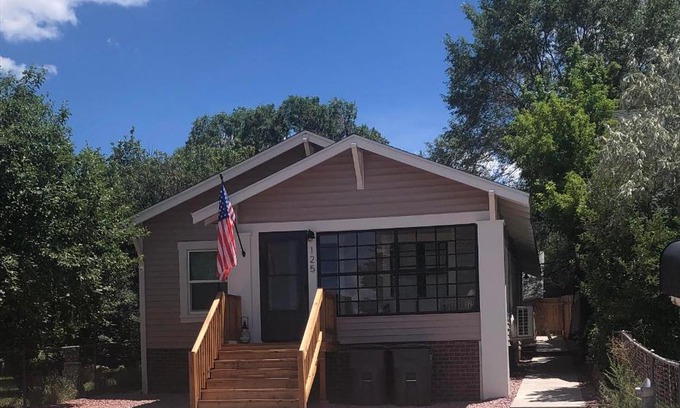 Williams House | Downtown Williams, walk everywhere, remodeled