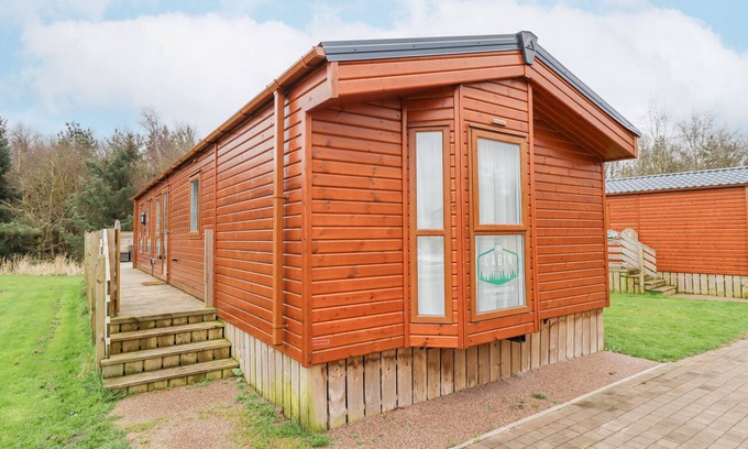 Morpeth Cottage | DRACO, pet friendly, character holiday cottage in Felmoor Park