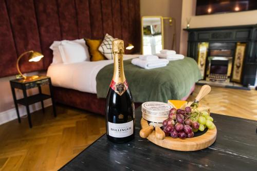 Harrogate Apartment | Dragon Villas by Maison Parfaite - Luxury Studios & Apartments - Harrogate