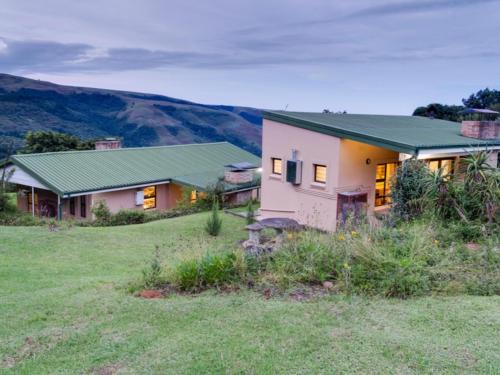 Cathkin Park Villa | Drakensberg Vultures View