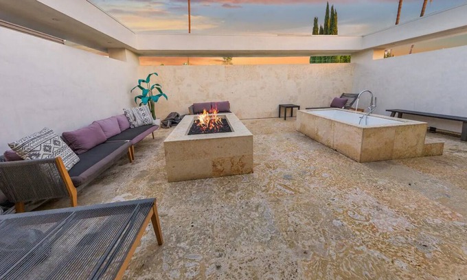 Norma Triangle House | Dream Beverly Hills Mansion W. Pool & Rooftop Deck