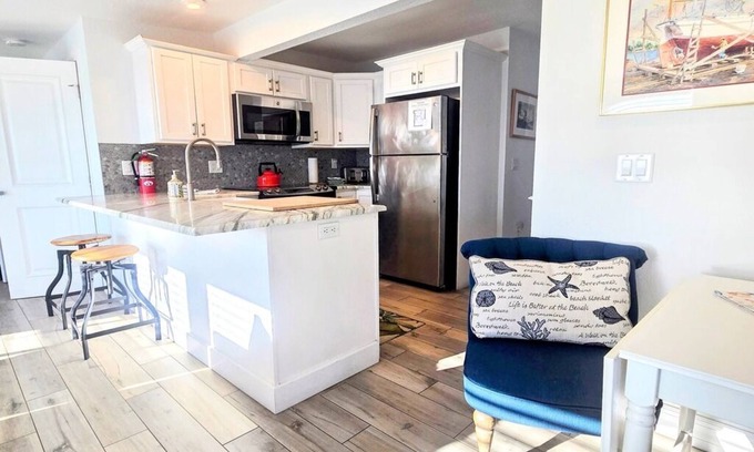 Bradenton Beach Cottage | "Dream boat" Beach Front Island Rental With Amazing Views