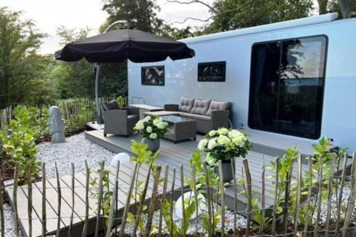 Luetow House | Dreamer Luxus-Caravan am Achterwasser, Lütow