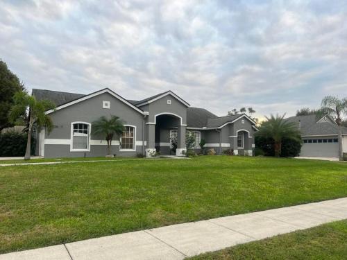 Clermont House | Dreamy Family Pool House