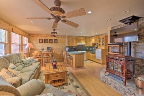 Meadow View Heights House | Duck Creek Village Cabin Ski, Hike and Fish!
