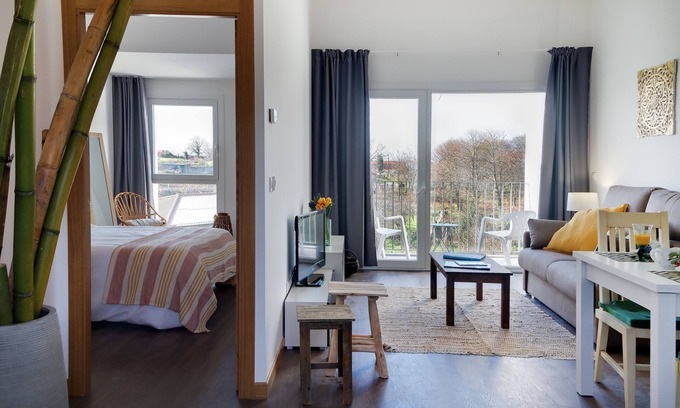 Poio Apartment | Duerming O Casal Da Martiña