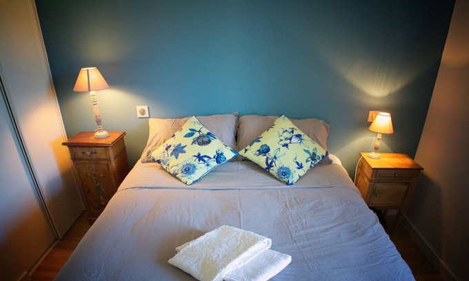 Duingt House | DUINGT, old Sheepfold, quality renovation, 100m from the lake.