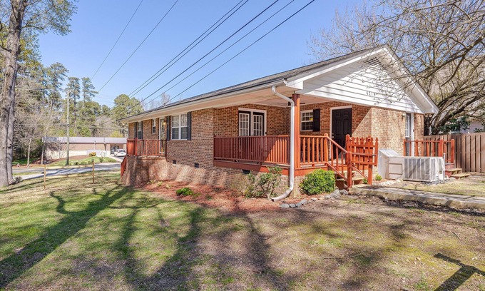 Durham House | Duke Captains’ Quarters 3BR 2.5BA @ American Village