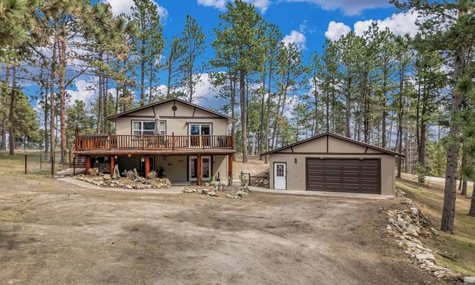 Piedmont House | Dunbar Retreat, Dunbar Retreat in the Pines