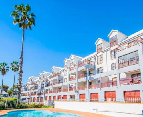 Kareeberg Apartment | Dune's getaway in Mossel Bay, just minutes 900m from the beach, offering comfortable accomodation